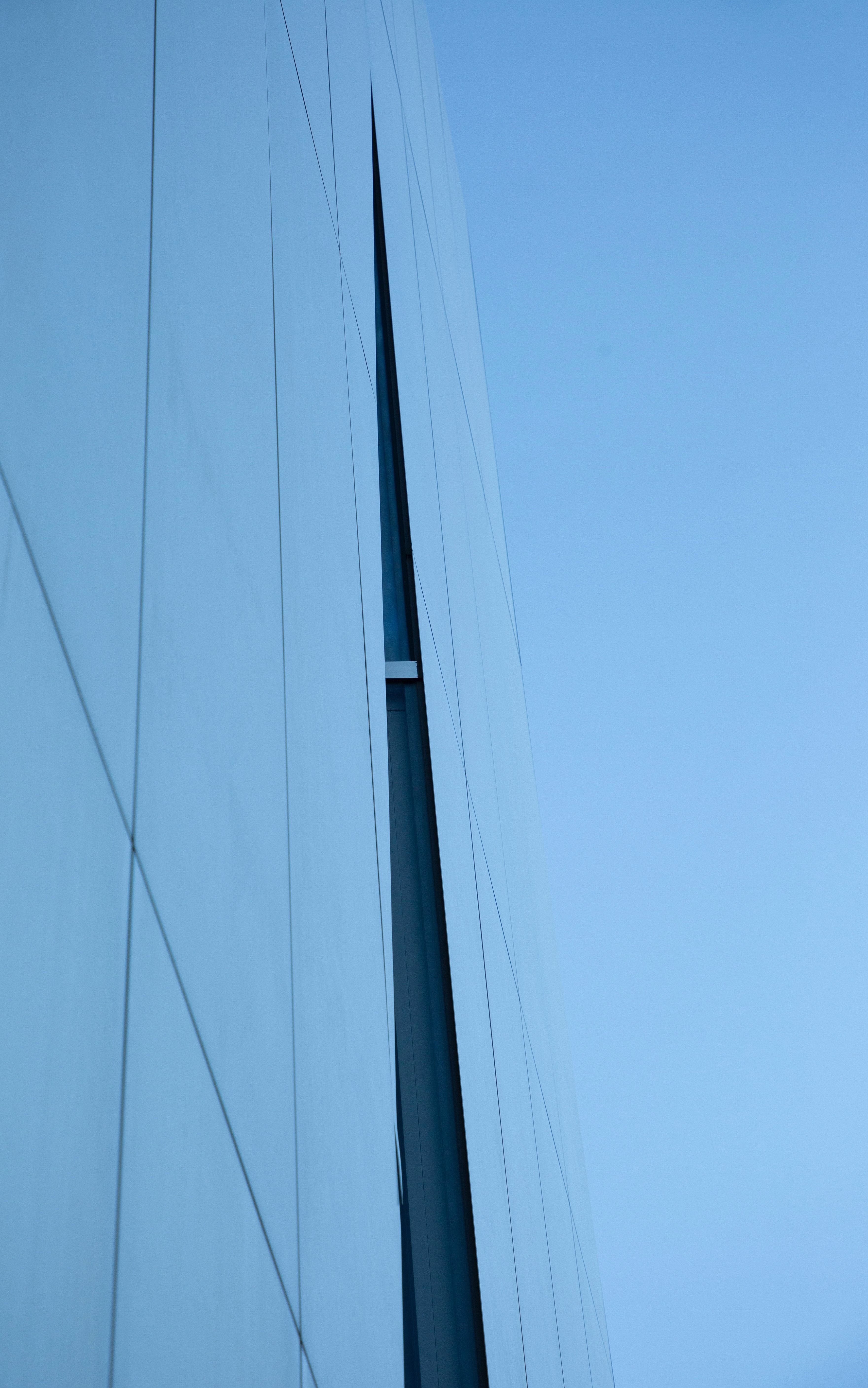 M liminal III – “Vertical Silence”